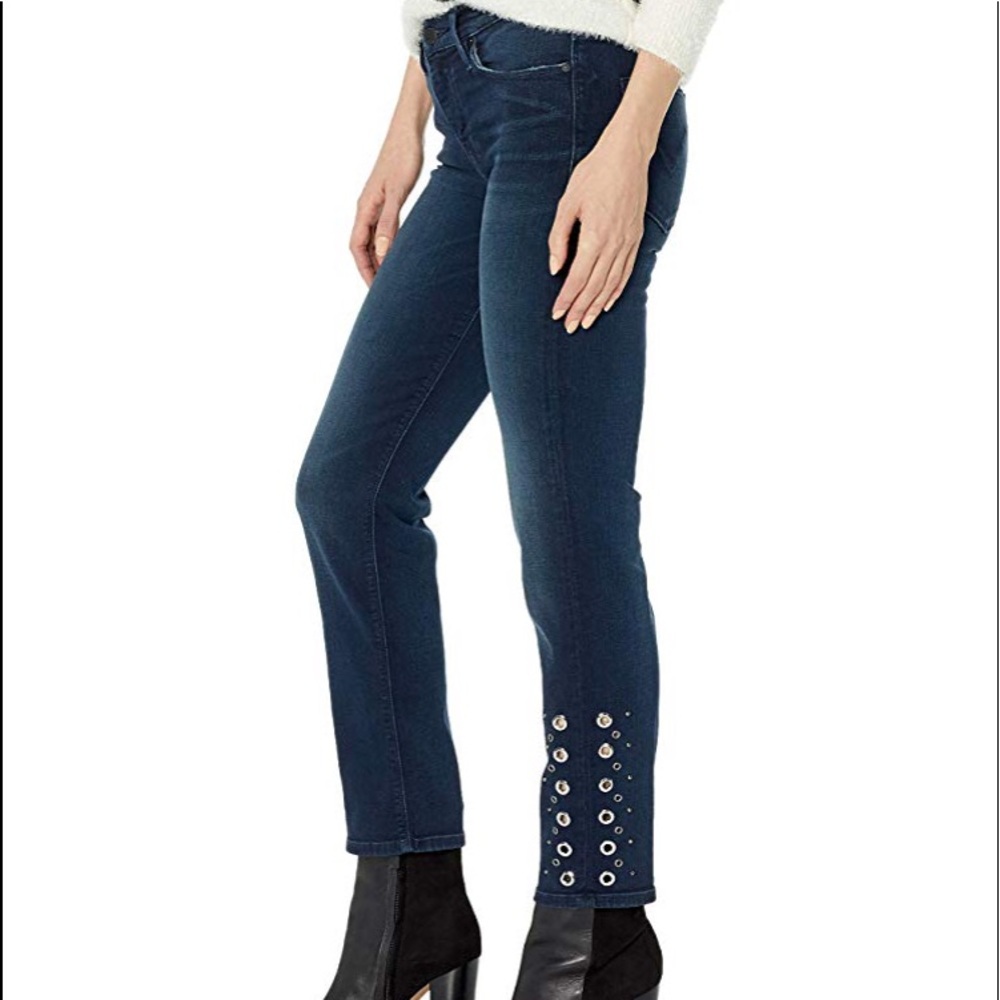 $275 NWT HUDSON denim jean NICO mid cigarette. Barely worn